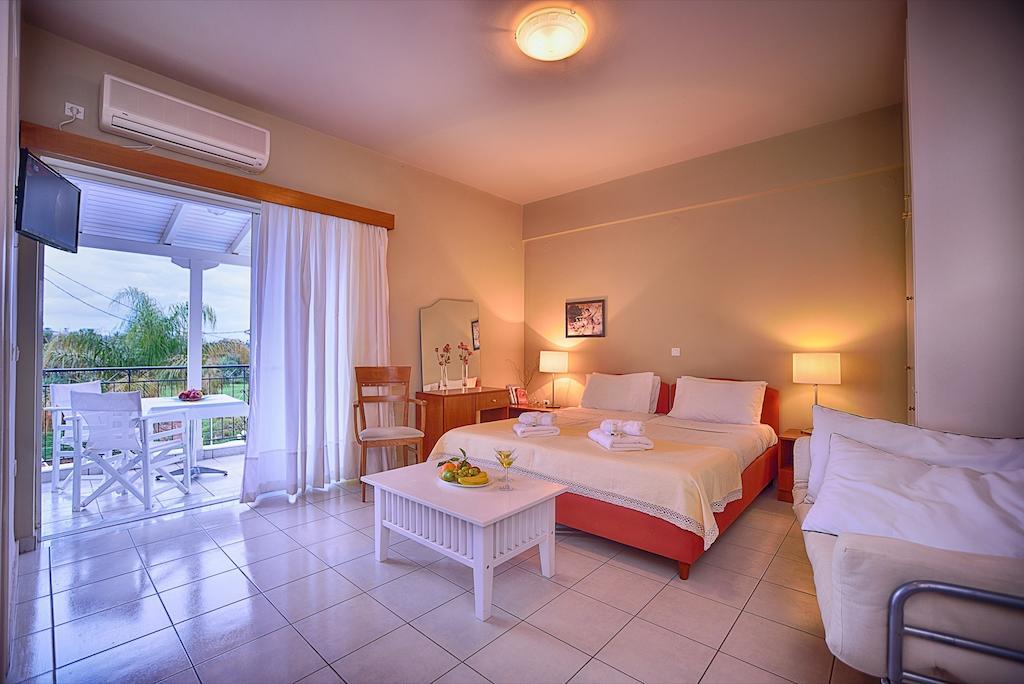 Theoxenia Hotel Apartments Chrani Quarto foto