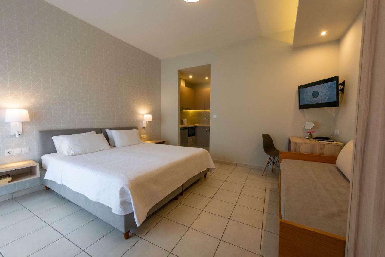 Theoxenia Hotel Apartments Chrani Exterior foto